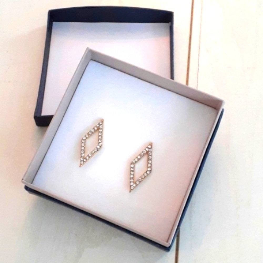 Artizan gold and Cz earrings ❤️